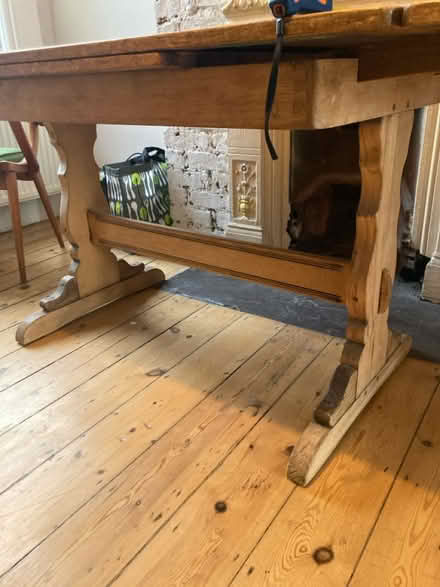 Photo of free Extendable kitchen table (Seven sisters near overground) #4