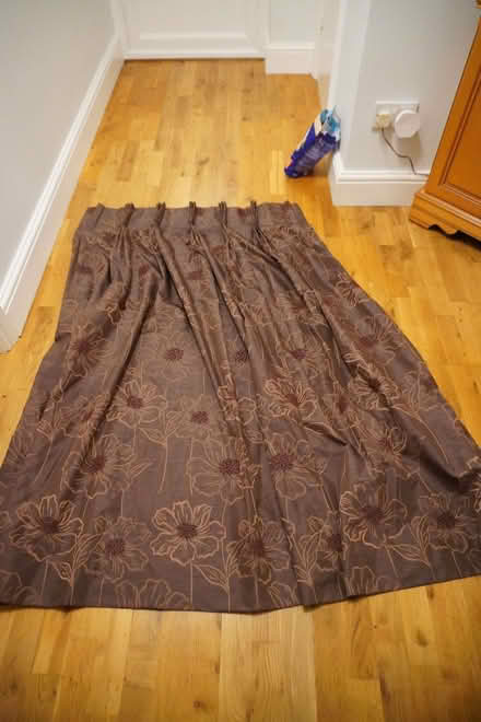 Photo of free Set of Curtains, 2 pairs (Steyning BN44) #4