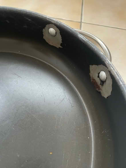 Photo of free 30cm Viners Pot (New Malden/SW20) #3