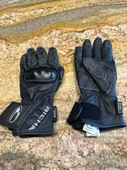 Photo of free Motorcycle gloves (Banstead SM7) #1