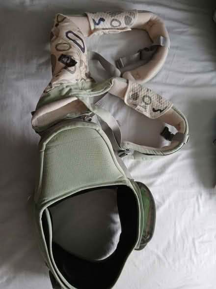 Photo of free Baby carrier with hip seat (Blackbird Leys OX4) #1