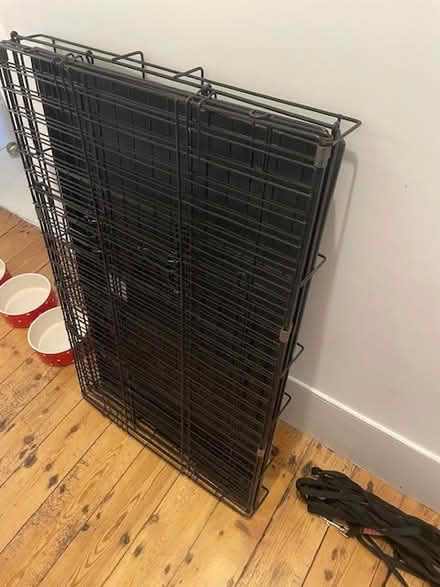 Photo of free Dog Crate - medium dog & 3 bowls (Haringey, near St Ann's, N15) #1
