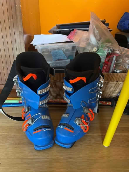 Photo of free Kids ski boots (Burbank) #1