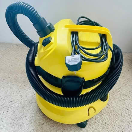 Photo of free Kärcher 'MV 2' Vacuum Cleaner - Wet and Dry (City of Bristol BS5) #2