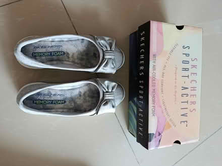 Photo of free Skechers shoes (Jurong east) #2