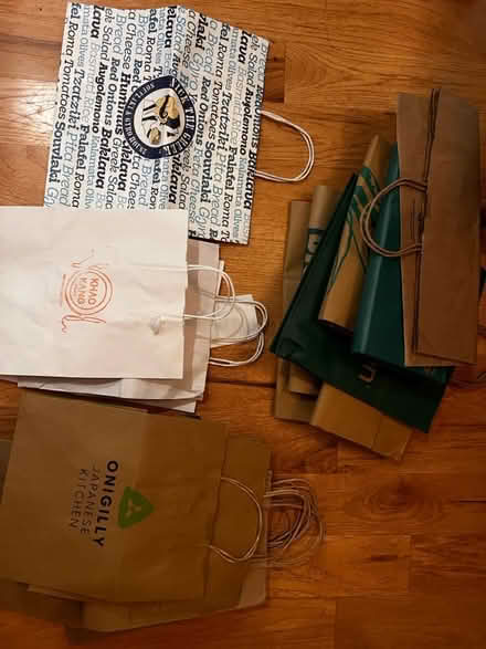 Photo of free Paper shopping bags (Calderon and Mercy) #1