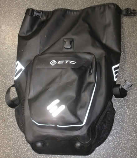Photo of free ETC single waterproof rolltop bicycle pannier - VGC (Kingsway) #1