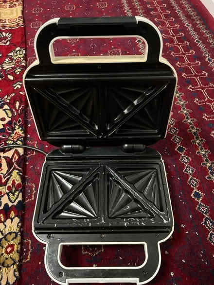 Photo of free Sandwich Maker (Yiewsley UB7) #2