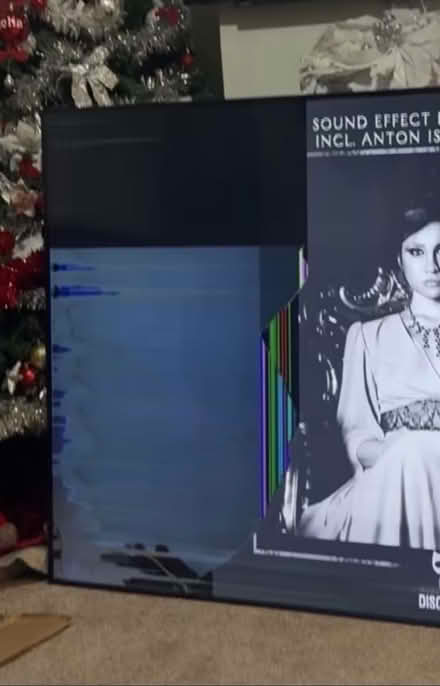 Photo of free Broken screen tv 85 inch (Elm Park) #1