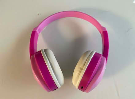 Photo of free Child's bluetooth headphones (Shaw RG14) #1