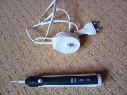 Photo of free Braun electric toothbrush (Ewell) #1