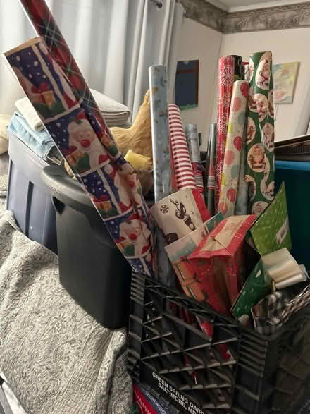 Photo of free 12+ rolls wrapping paper & bags (Marley) #1