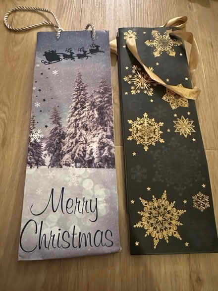 Photo of free Christmas wine gift bag (East molesey) #1