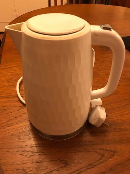 Photo of free Electric Kettle (RG6 Earley) #1