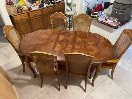 Photo of free Dining table and 6 chairs- extendable - 6 chairs (Hampden Park BN22) #2