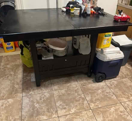 Photo of free Kitchen table/Bar table (South Ozone Park) #1