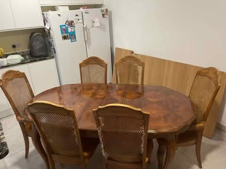 Photo of free Dining table and 6 chairs- extendable - 6 chairs (Hampden Park BN22) #4