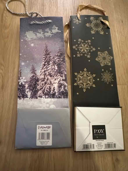 Photo of free Christmas wine gift bag (East molesey) #2