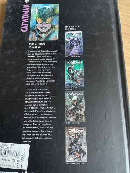 Photo of free Catwoman graphic novel in french (Rathfarnham) #3