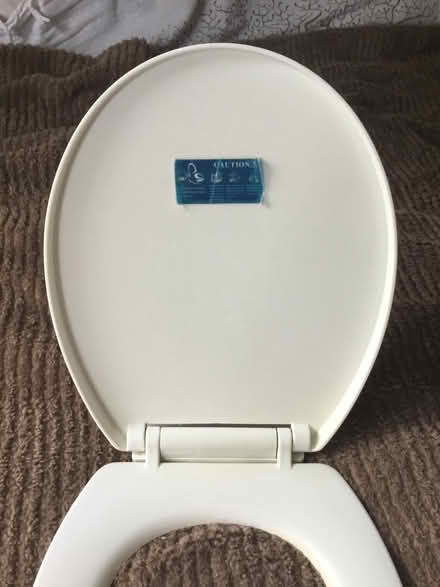 Photo of free White Plastic toilet seat (Wickford SS12) #3