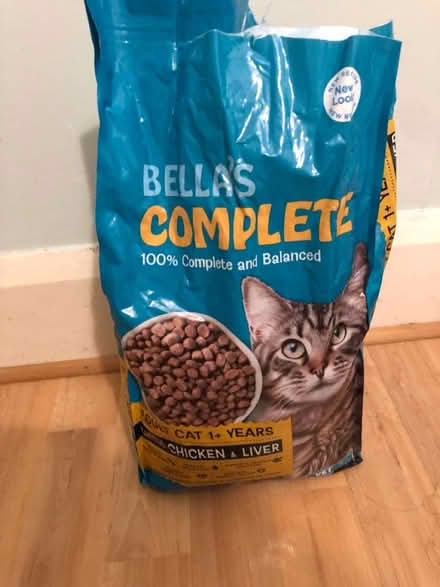 Photo of free Cat food (SE6) #1