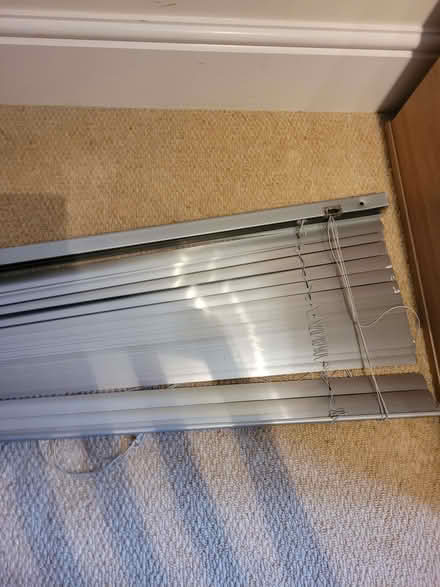 Photo of free Venetian Blind - silver 100cm D x 170cm W (Grange-over-Sands LA11) #1