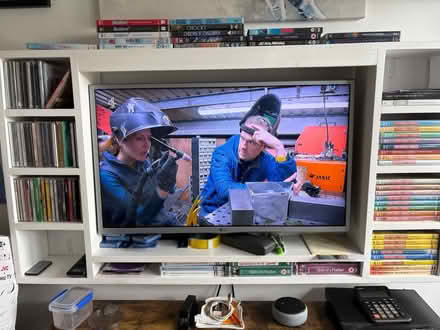 Photo of free LG 32inch tv (Chingford London E4) #1