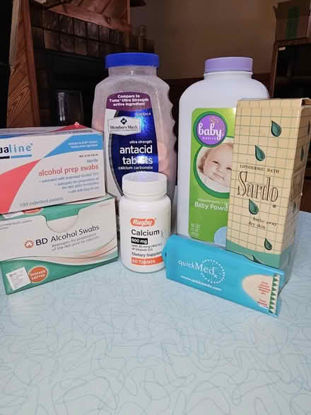 Photo of free Bathroom stuff (Apple Valley) #1