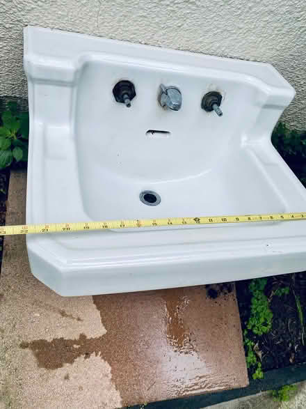 Photo of free Sink from Hink’s of Berkeley (Nr Berkeley Natural Grocery) #2