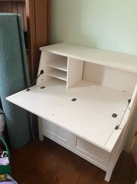 Photo of free IKEA Hemnes Bureau (Winchmore Hill N13) #2