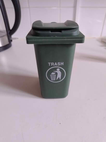 Photo of free Tiny Trash Bin (North Kensington W10) #1