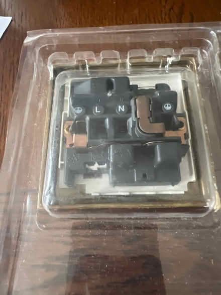 Photo of free Gold plug (Ws2 Walsall) #2