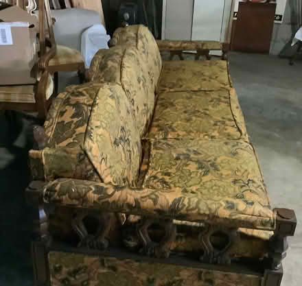 Photo of free Vintage Sofa & Loveseat (Oak Lawn) #4
