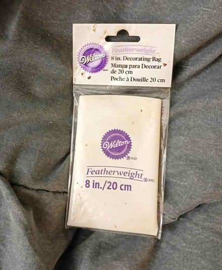 Photo of free 8" Cake Decorating Icing Bag (Birdland) #1