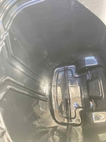 Photo of free Clean trash can with wheels & Lid (thousand oaks) #3