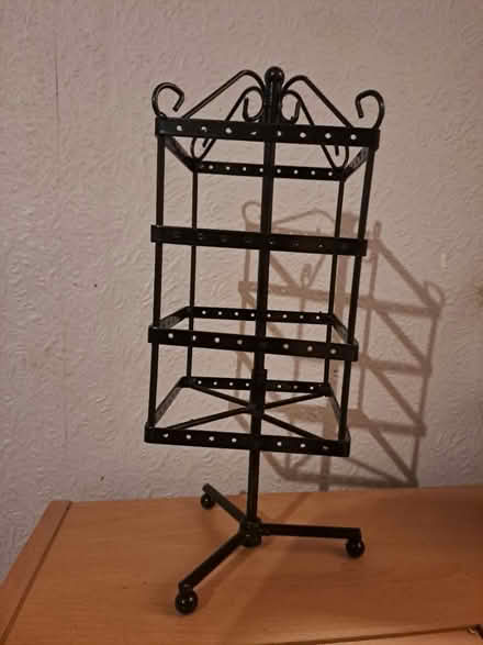 Photo of free Jewellery stand (Croydon) #1