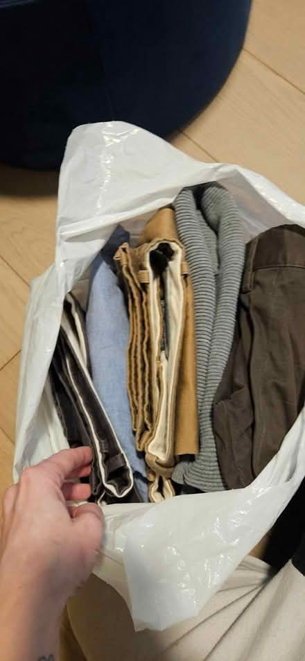 Photo of free Small bag of Clothes (Roncesvalles) #1