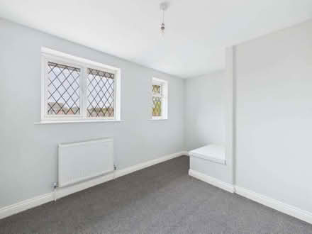 Photo of free carpet (Woodville DE11) #3