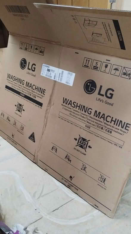 Photo of free V big cardboard box (Kingscourt/Lightpill, Stroud) #1