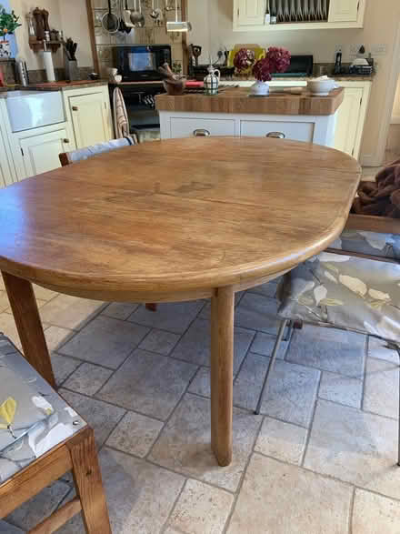 Photo of free Extending oak table (Dorridge B93) #2