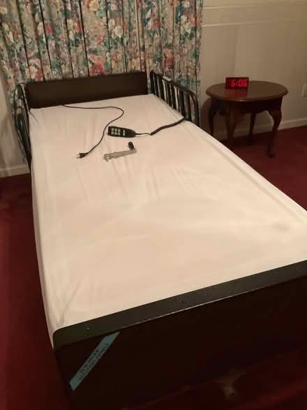 Photo of free Full electric hospital bed (Hermitage, PA off Keelridge) #1