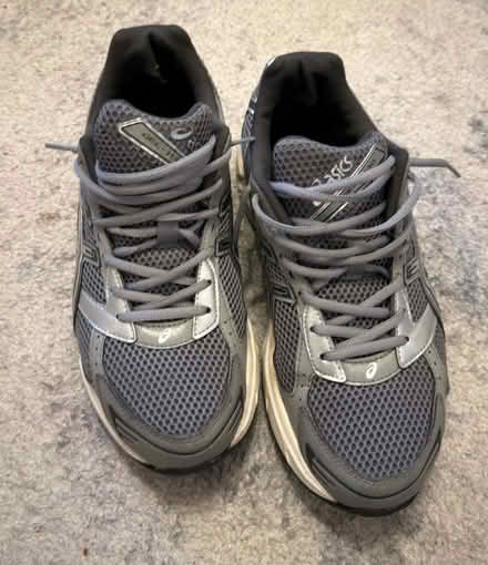 Photo of free ASICS Trainers for MEN (Alperton HA0) #1