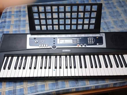 Photo of free Yamaha keyboard (Heeley S2) #1