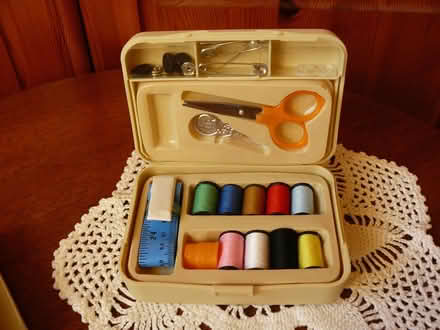 Photo of free Vintage mini sewing set in box (Woodside WD25) #2
