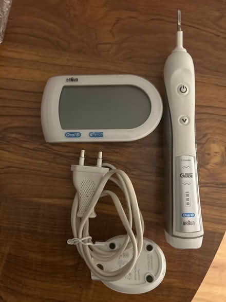 Photo of free Braun electric toothbrush (issues) (Bartley Green B32) #1