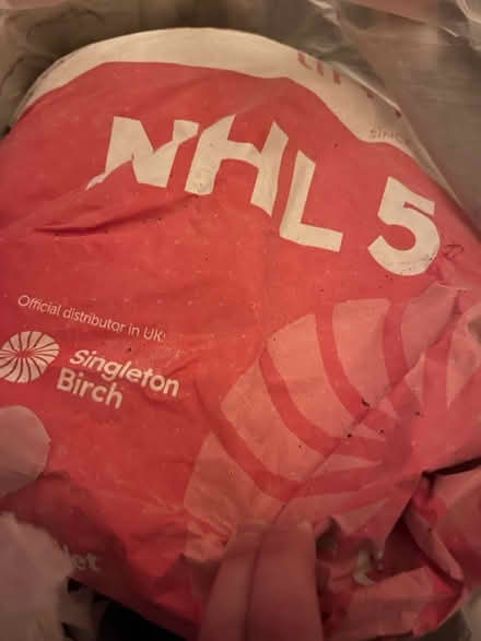 Photo of free NHL 5 lime mortar (Ladywell SE13) #1