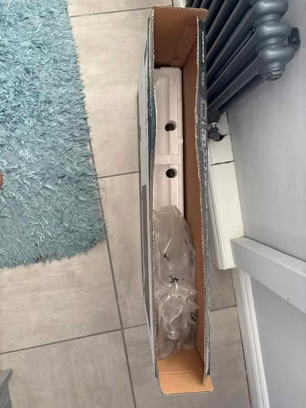 Photo of free Empty tv box (High Wycombe HP10) #2