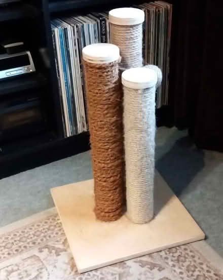 Photo of free Cat scratching post (St Julians AL1) #1