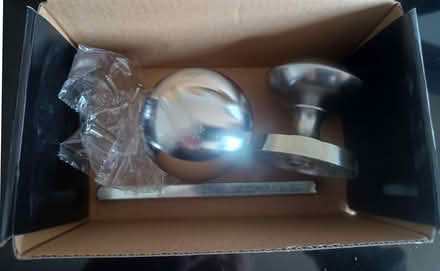 Photo of free Round door knobs (EH4 (Craigmount)) #1