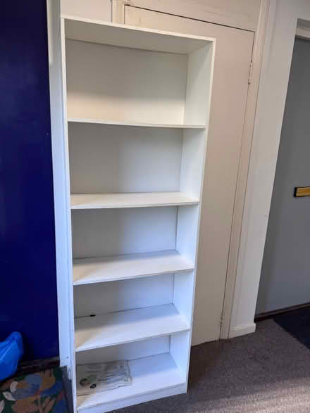 Photo of free White book shelf (BR3) #1